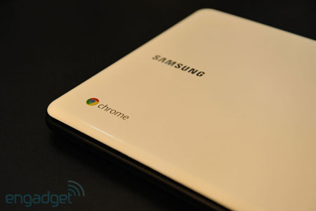 Cận cảnh laptop đầu tiên chạy hệ điều hành Google Chrome Can canh laptop dau tien chay he dieu hanh Google Chrome